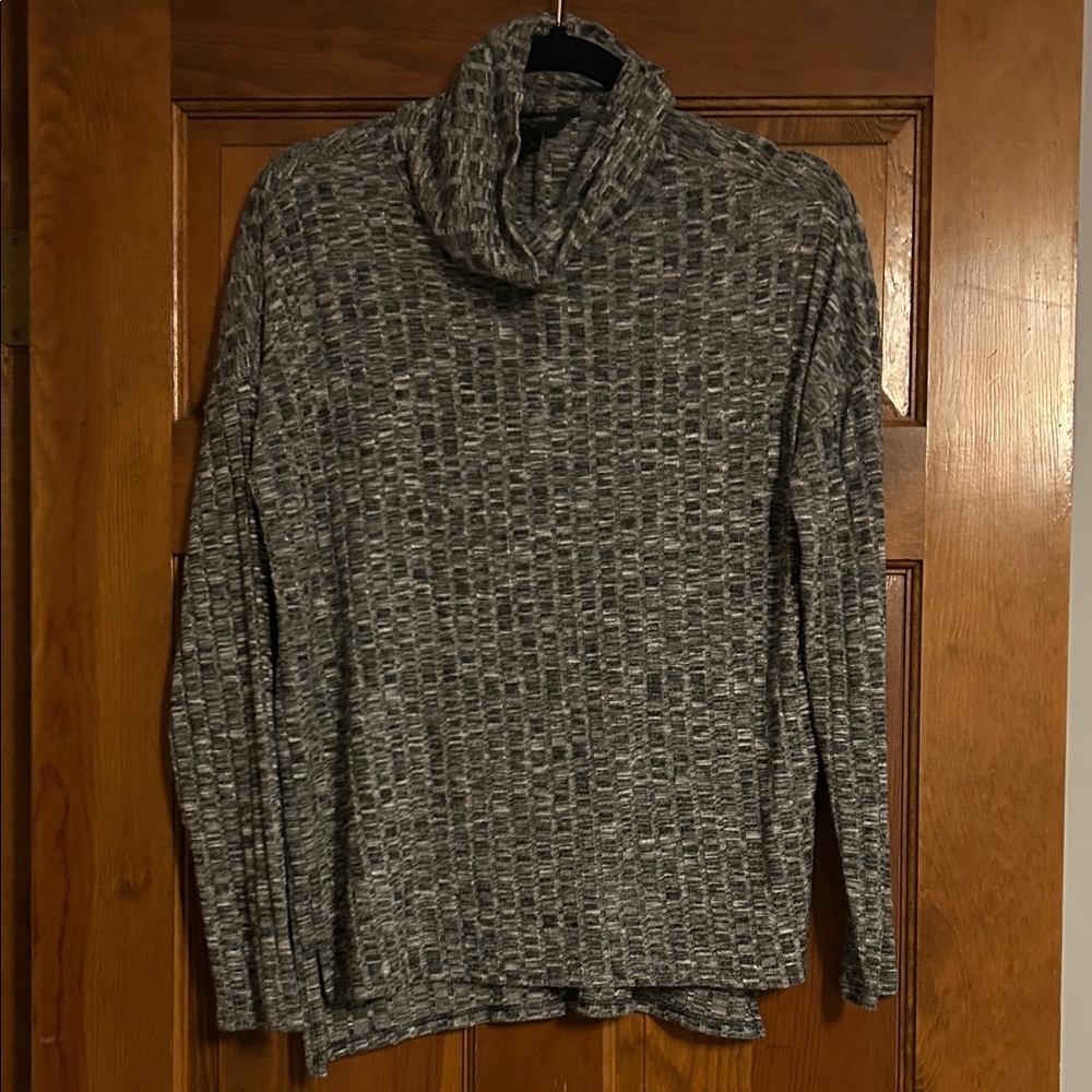 Banana Republic Textured Charcoal Turtleneck Sweater, Small